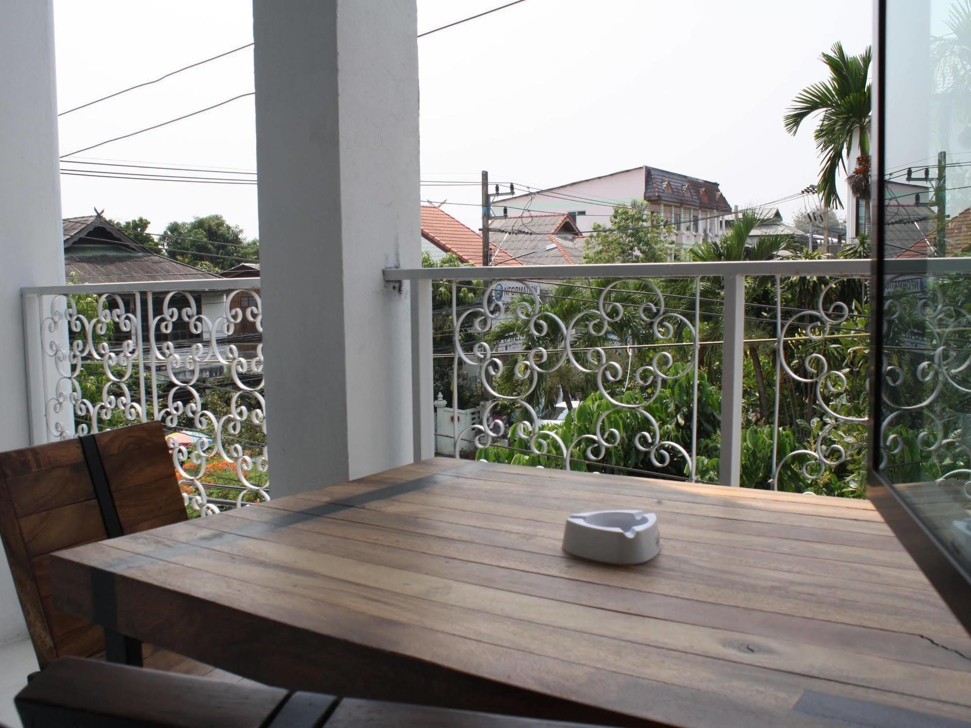 Asaya House Hotel Chiang Mai Exterior photo